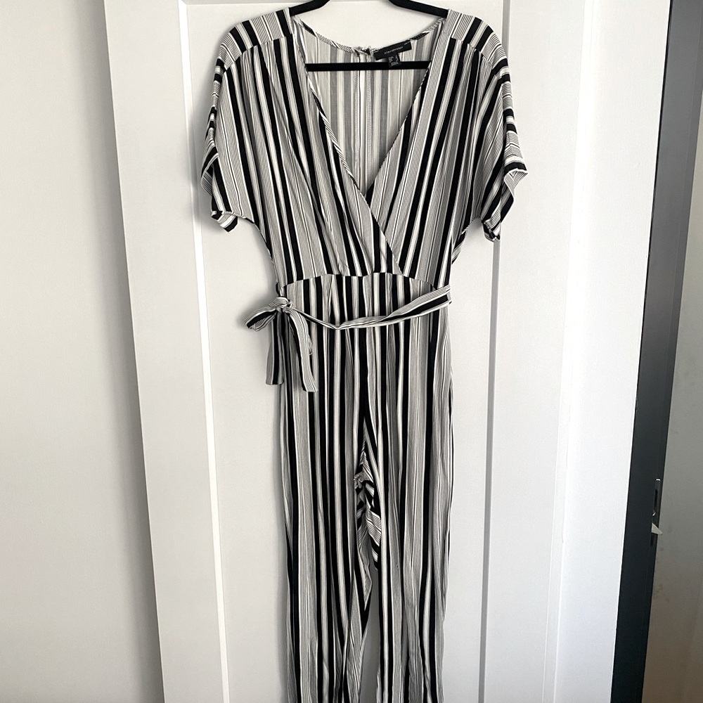 ATMOSPHERE White and black striped jumpsuit